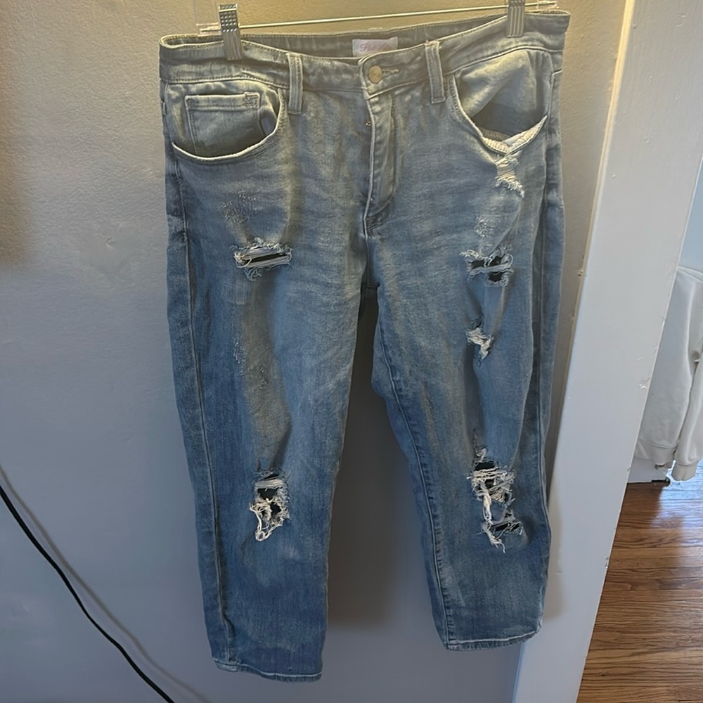 Pink Lilly distressed jeans - wide leg/boyfriend fit
